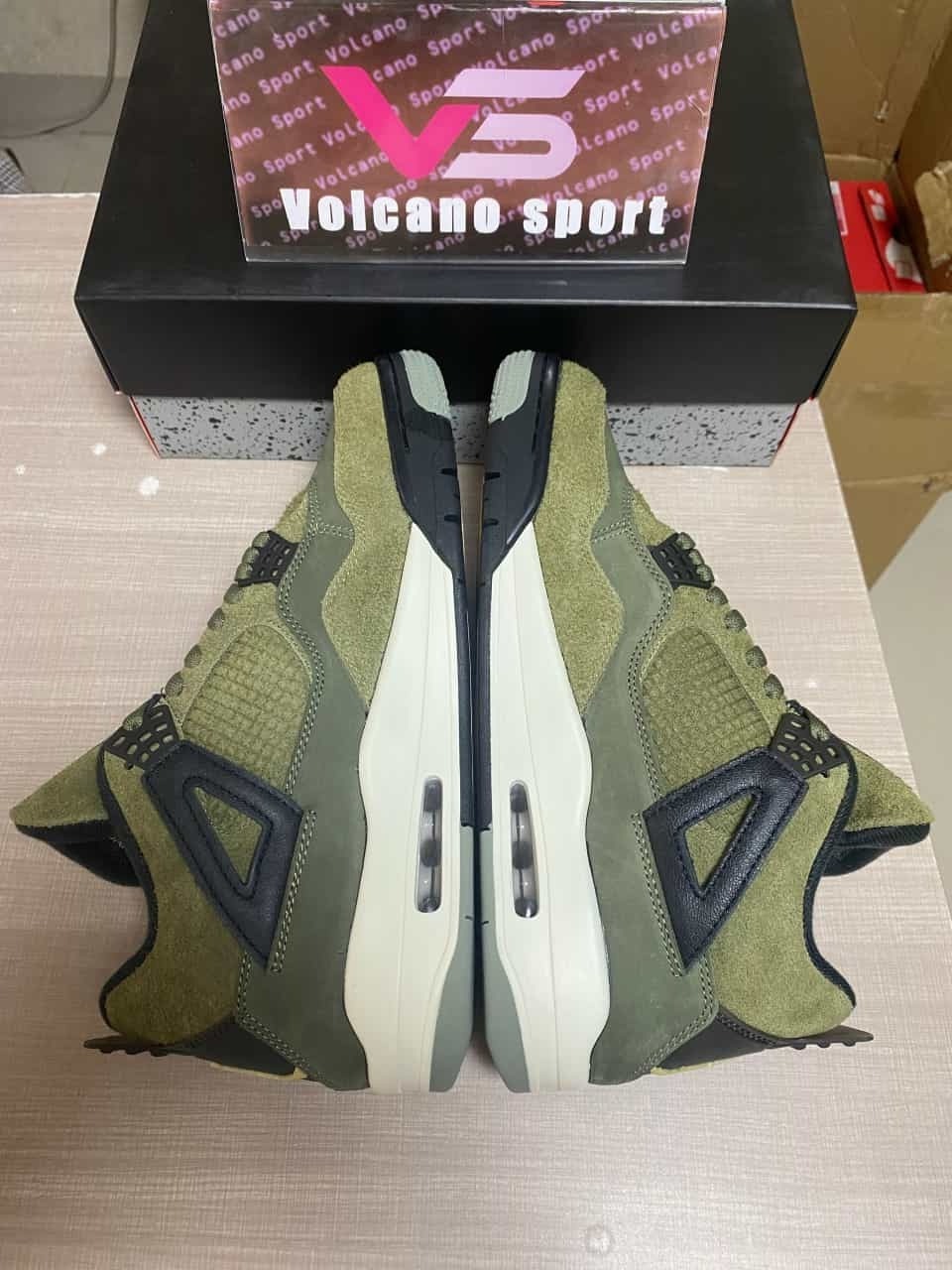 Jordan 4 Retro SE Craft Medium Olive FB9927-200