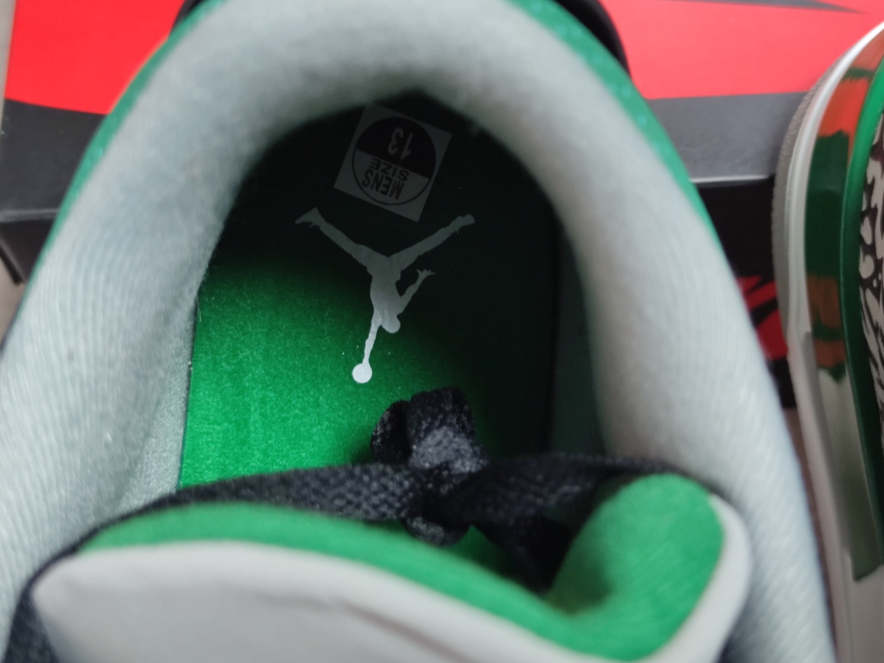 Jordan 3 Retro Pine Green CT8532-030