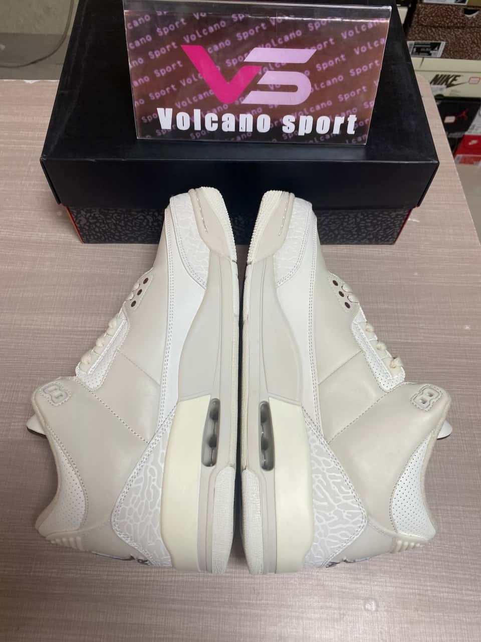 Jordan 3 x Travis Scott TS 136064-668