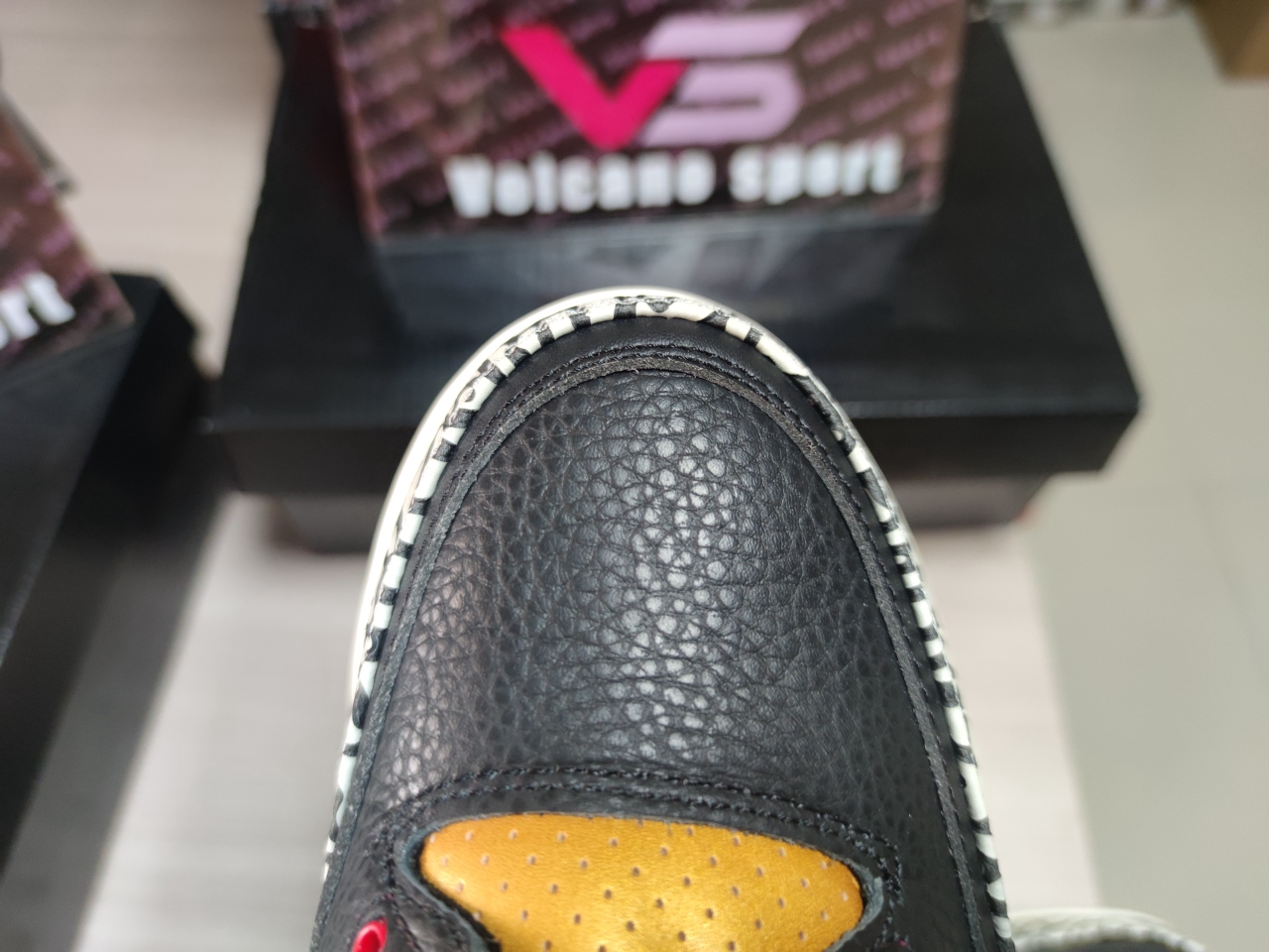 Jordan 3 Retro Black Cement Gold CK9246 067