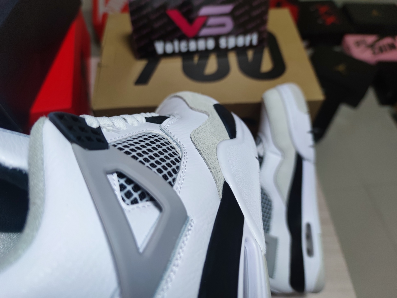 Jordan 4 “Military Black”DH6927-111