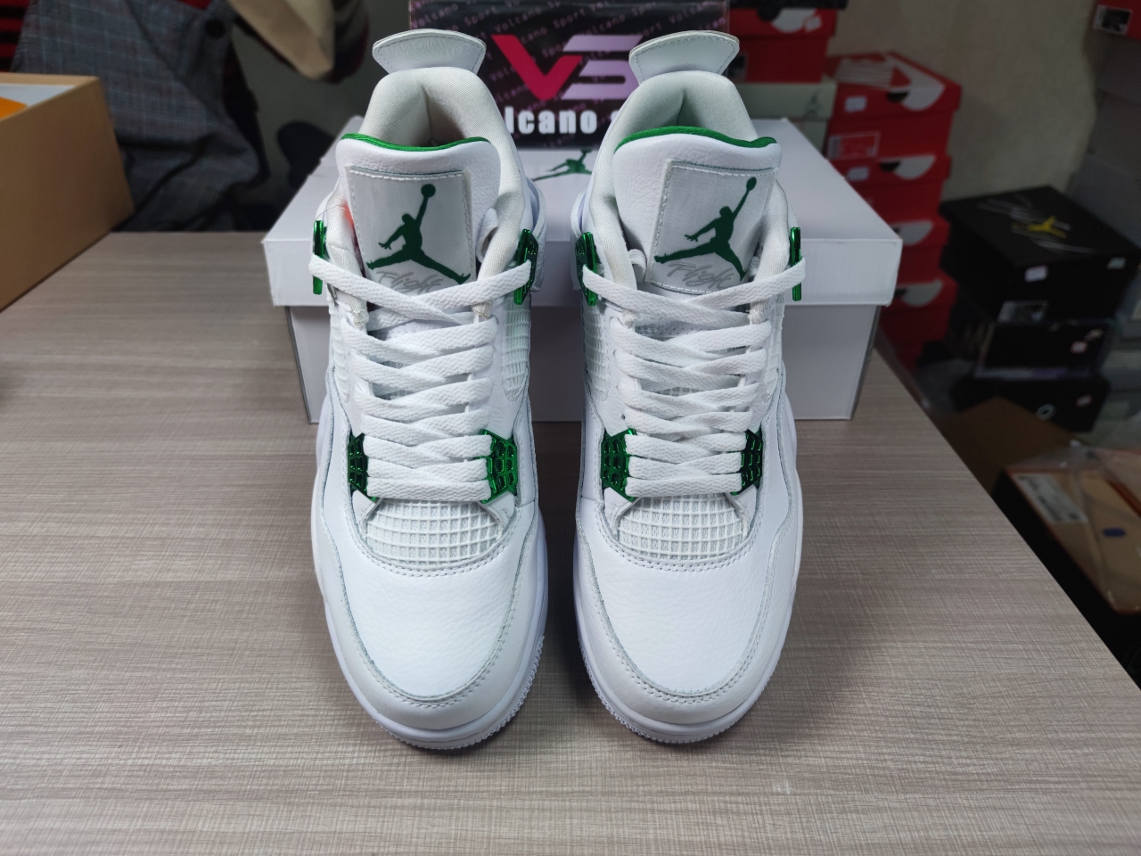 Jordan 4 Retro Metallic Green CT8527-113