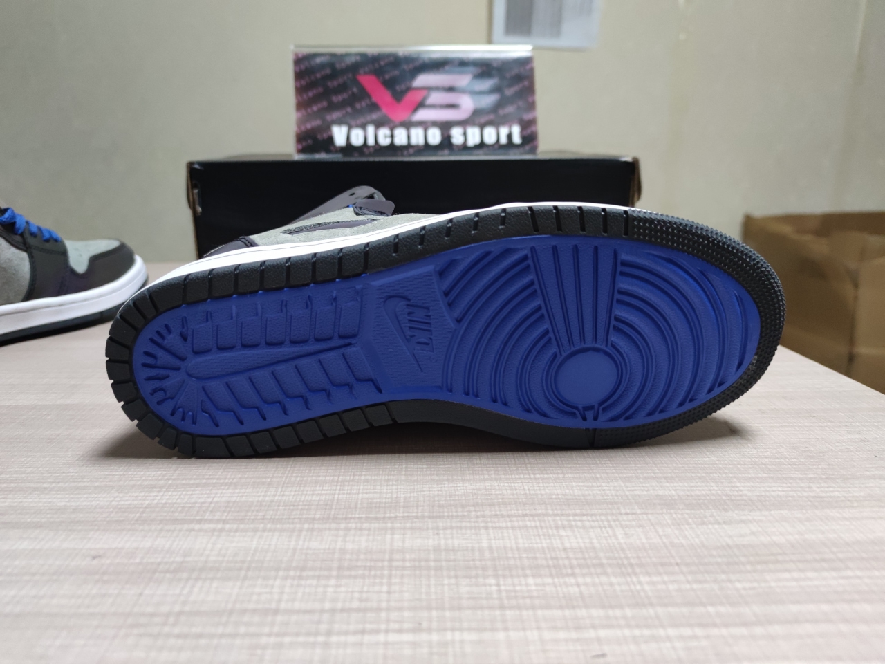 Jordan 1 High Zoom Air CMFT League of Legends DD1453 001