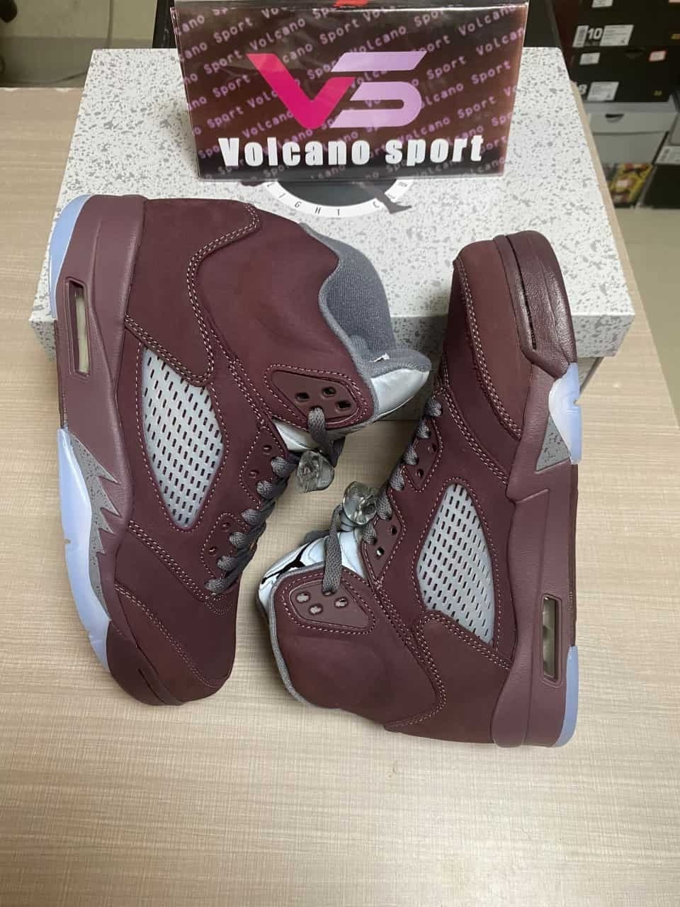 Jordan 5 Retro Burgundy DZ4131-600