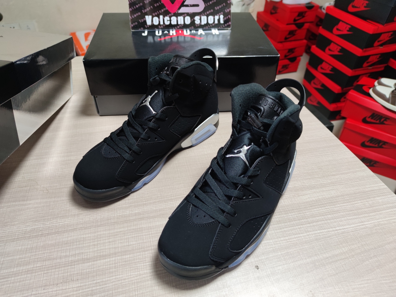 Jordan 6 “Metallic Silver” DX2836-001