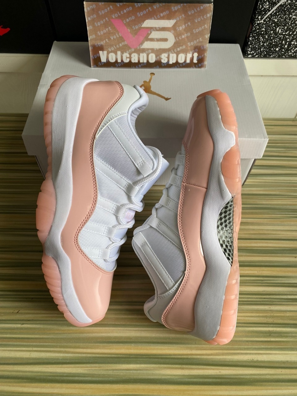 Jordan 11 Retro Low Legend Pink AH7860-160