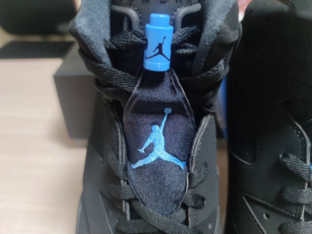 Jordan 6 Retro UNC 384664 006