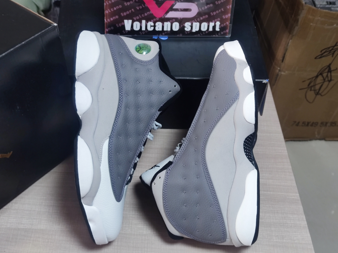 Jordan 13 Retro Atmosphere Grey 884129-016