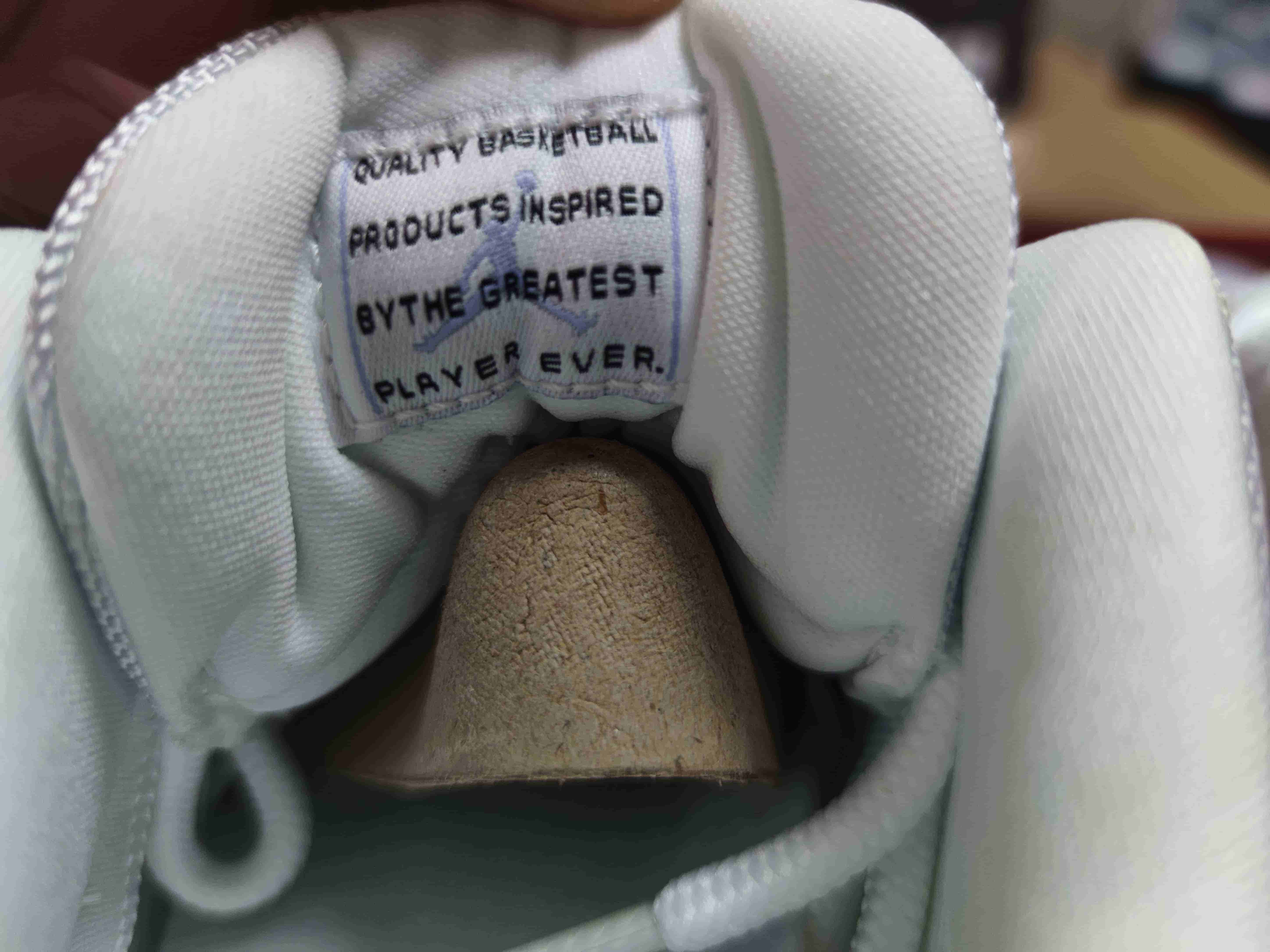 Jordan 11 Low “Pure Violet” AH7860-101