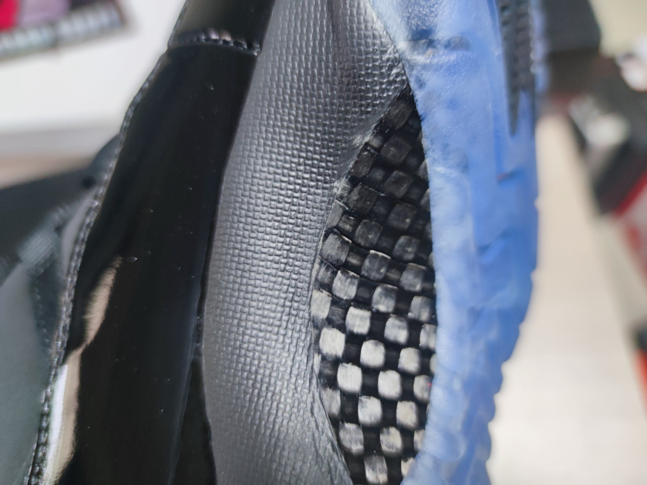 Jordan 11 Cap and Gown 378037-005