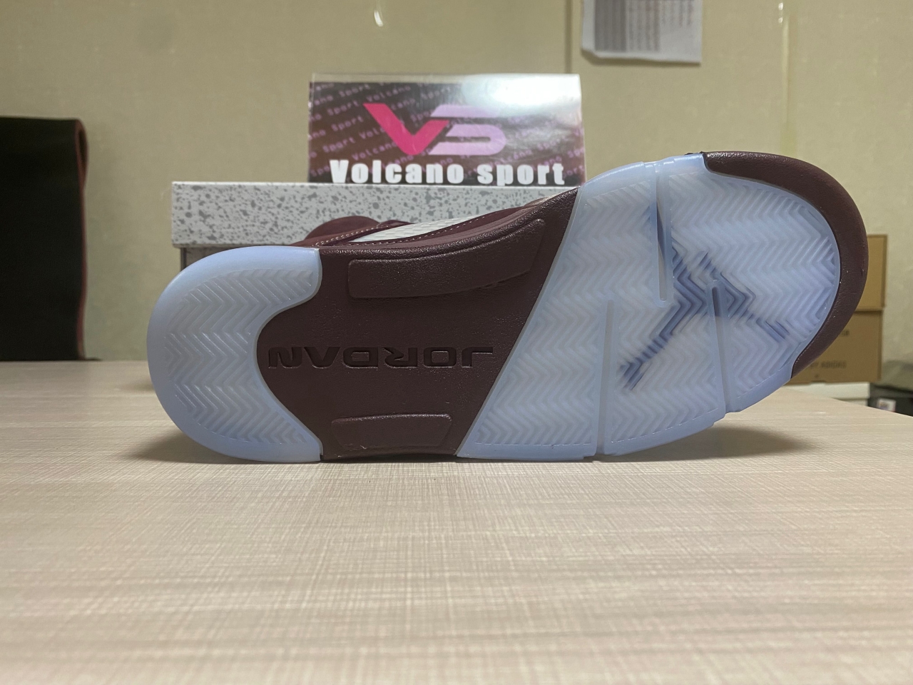 Jordan 5 Retro Burgundy DZ4131-600