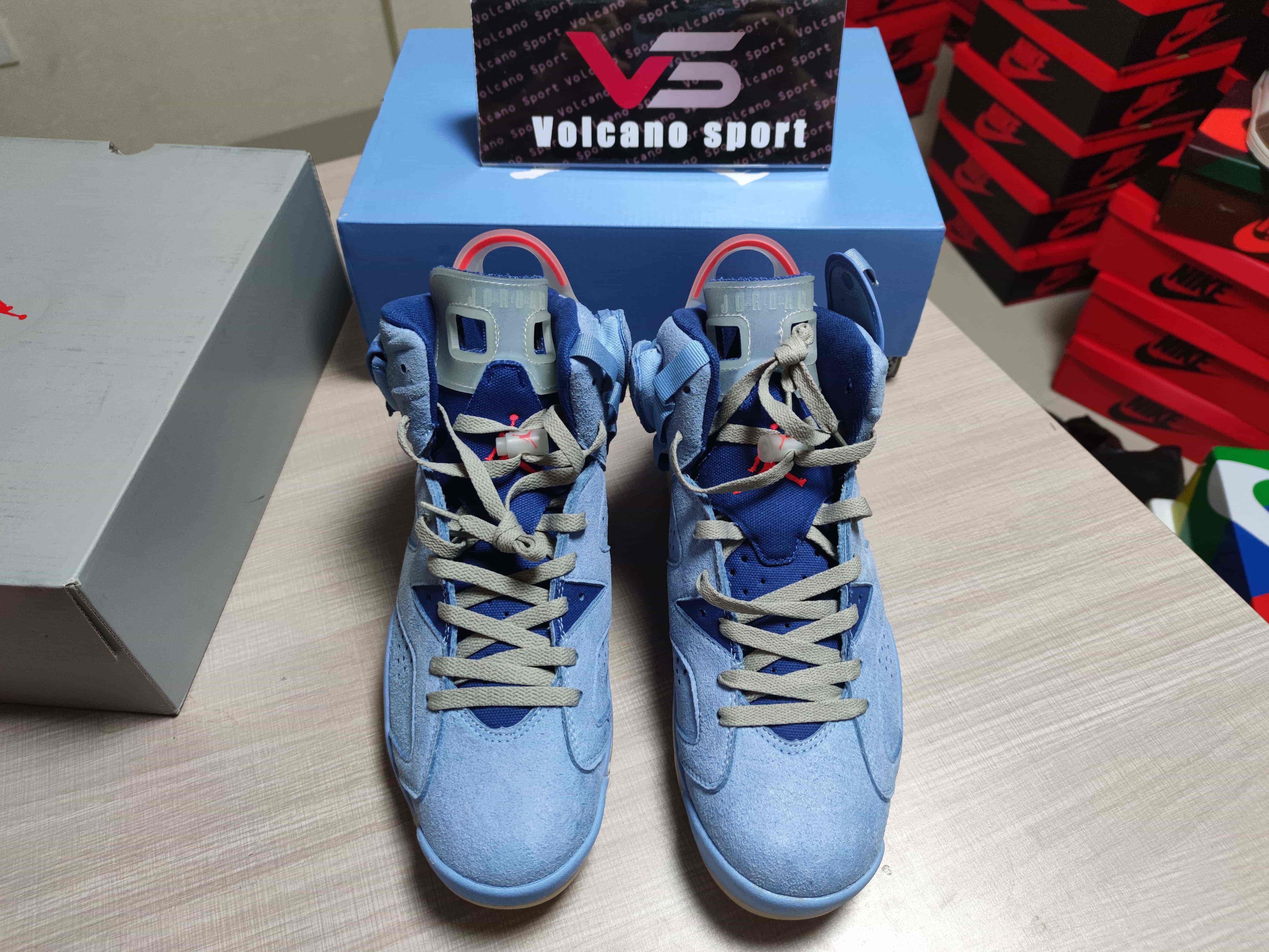 Travis Scott x Jordan 6 DH0690-400