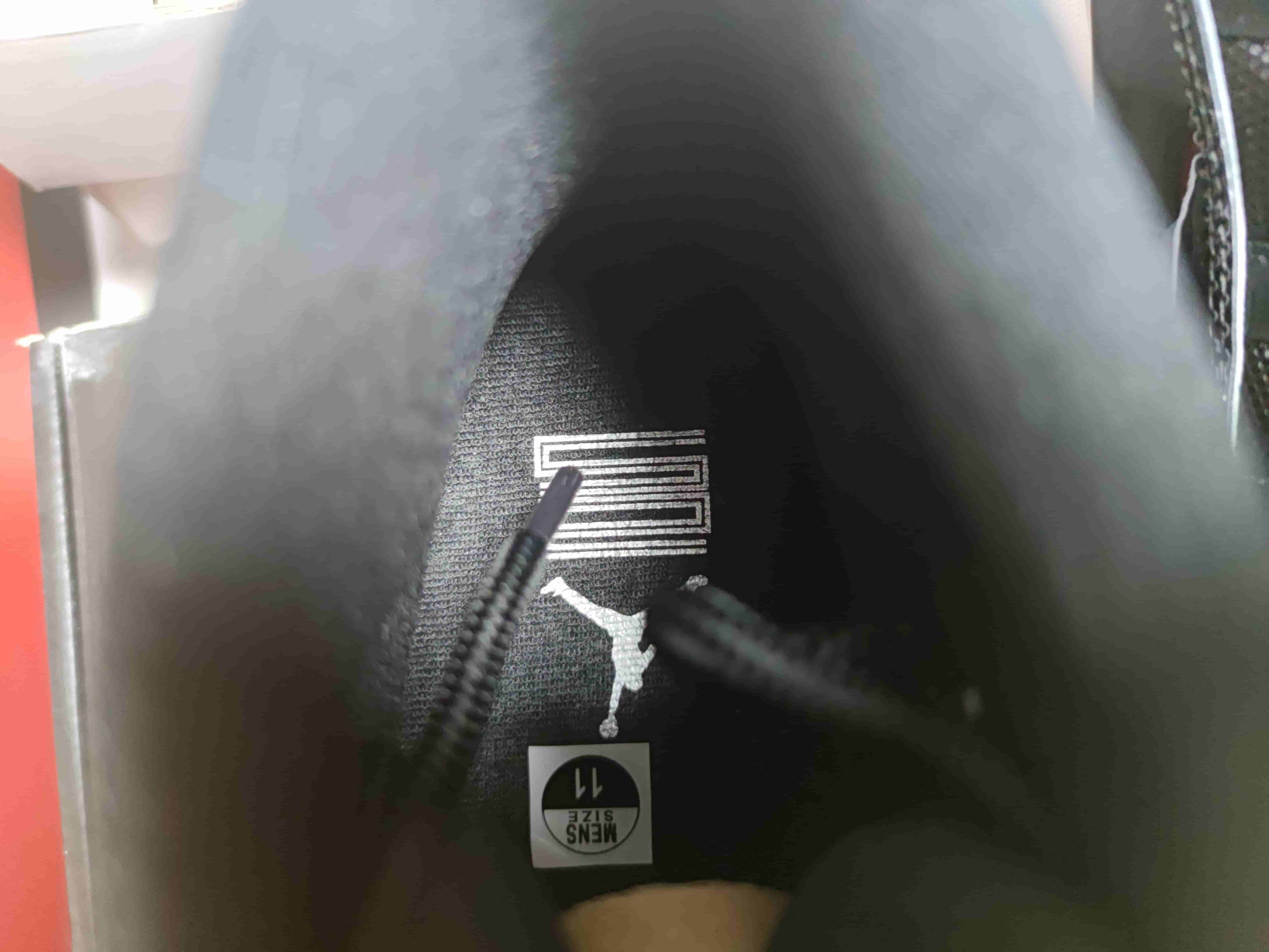 Jordan 11 25th Anniversary AR0715-011