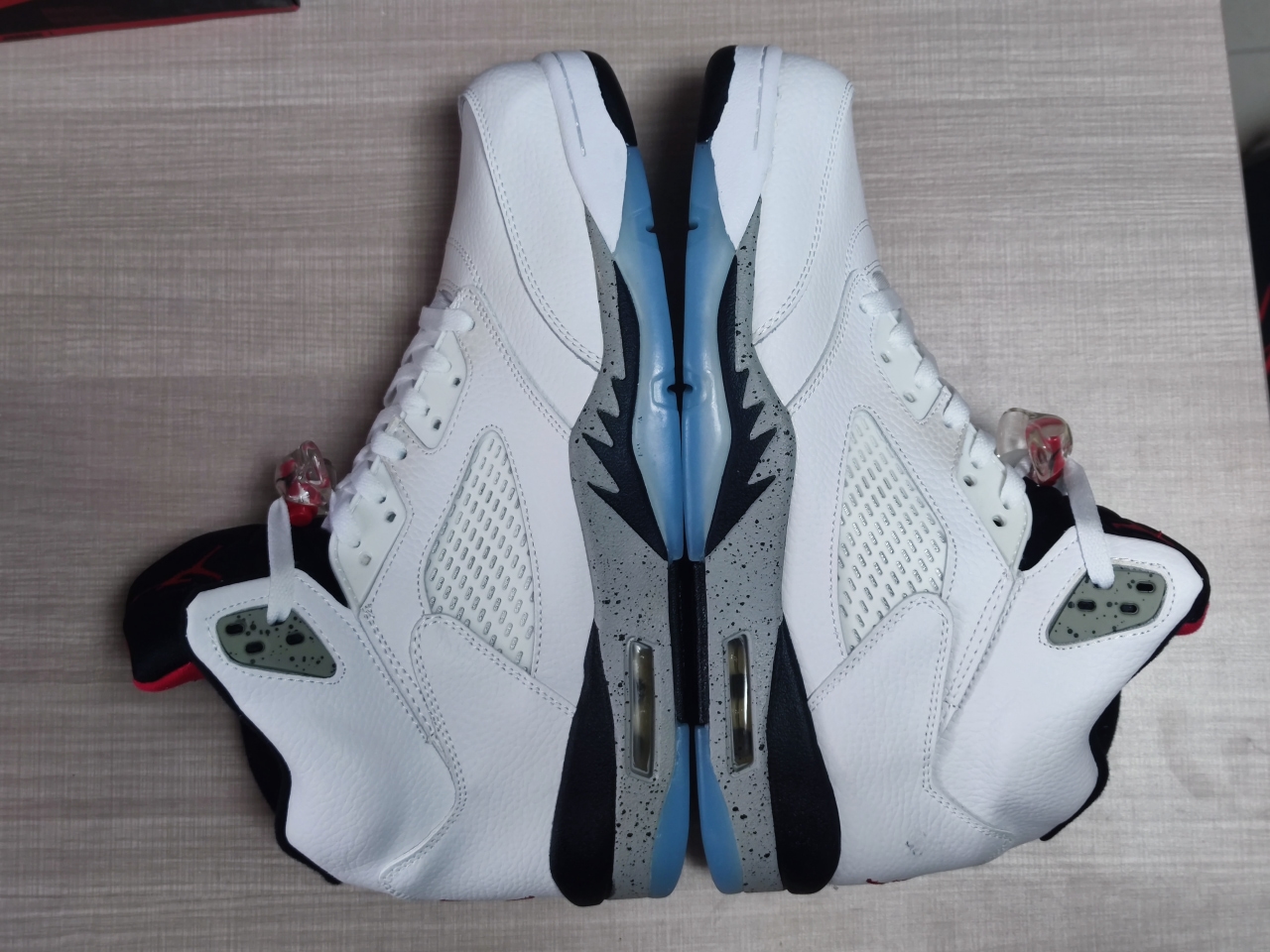 Jordan 5 Retro White Cement 136027 104