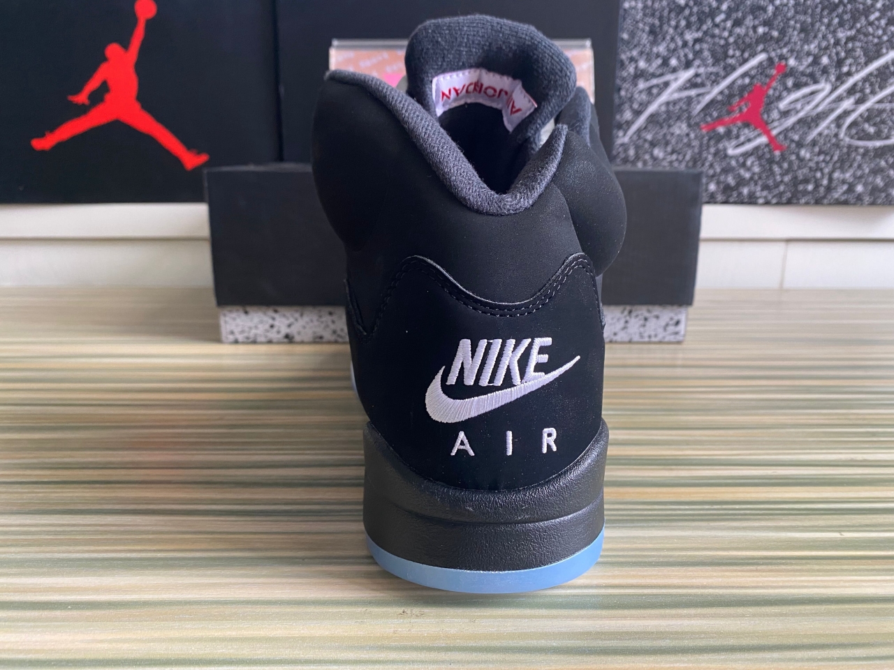Jordan 5 Retro Black Metallic 845035-003