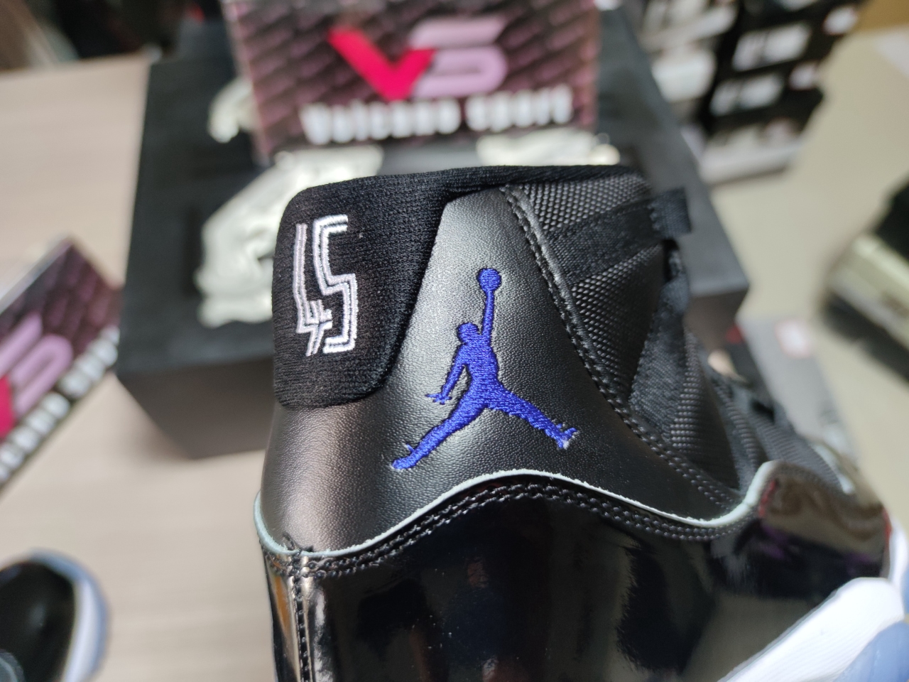 Jordan 11 Retro Space Jam 378037 003