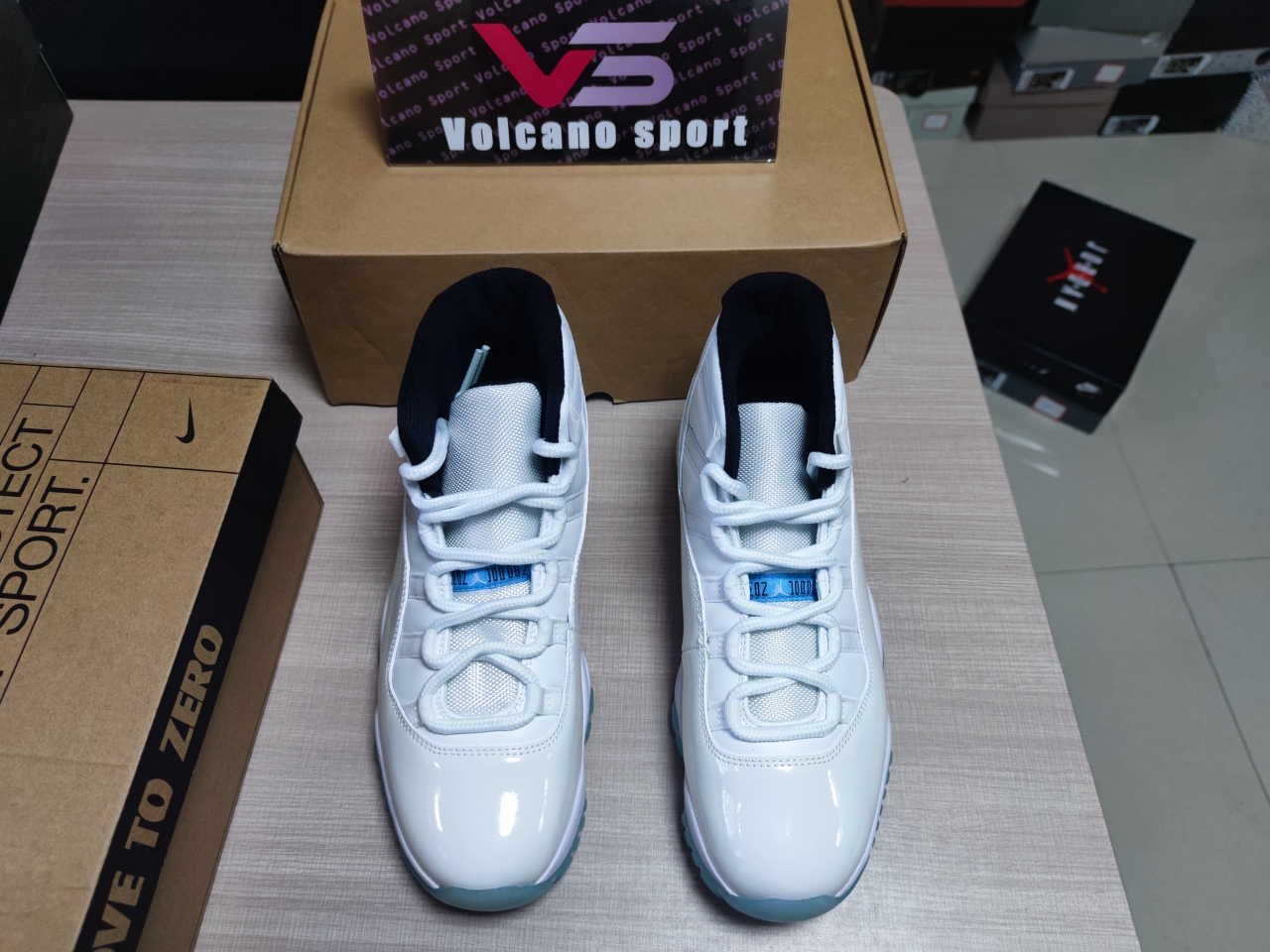 Jordan 11 “Legend Blue” 378037 117