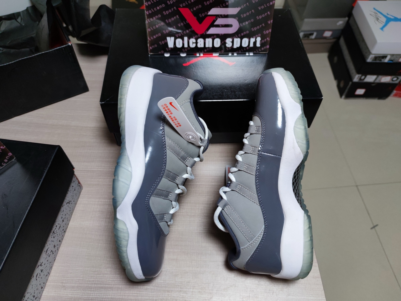 Jordan 11 Retro Low Cool Grey 528895 003