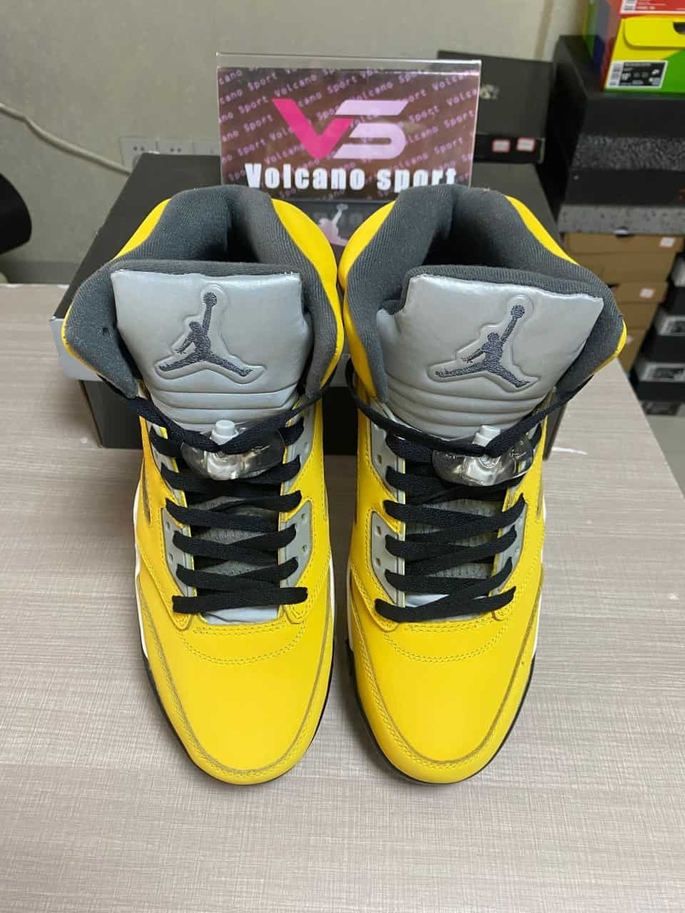 Jordan 5 Retro Tokyo T23 454783-701