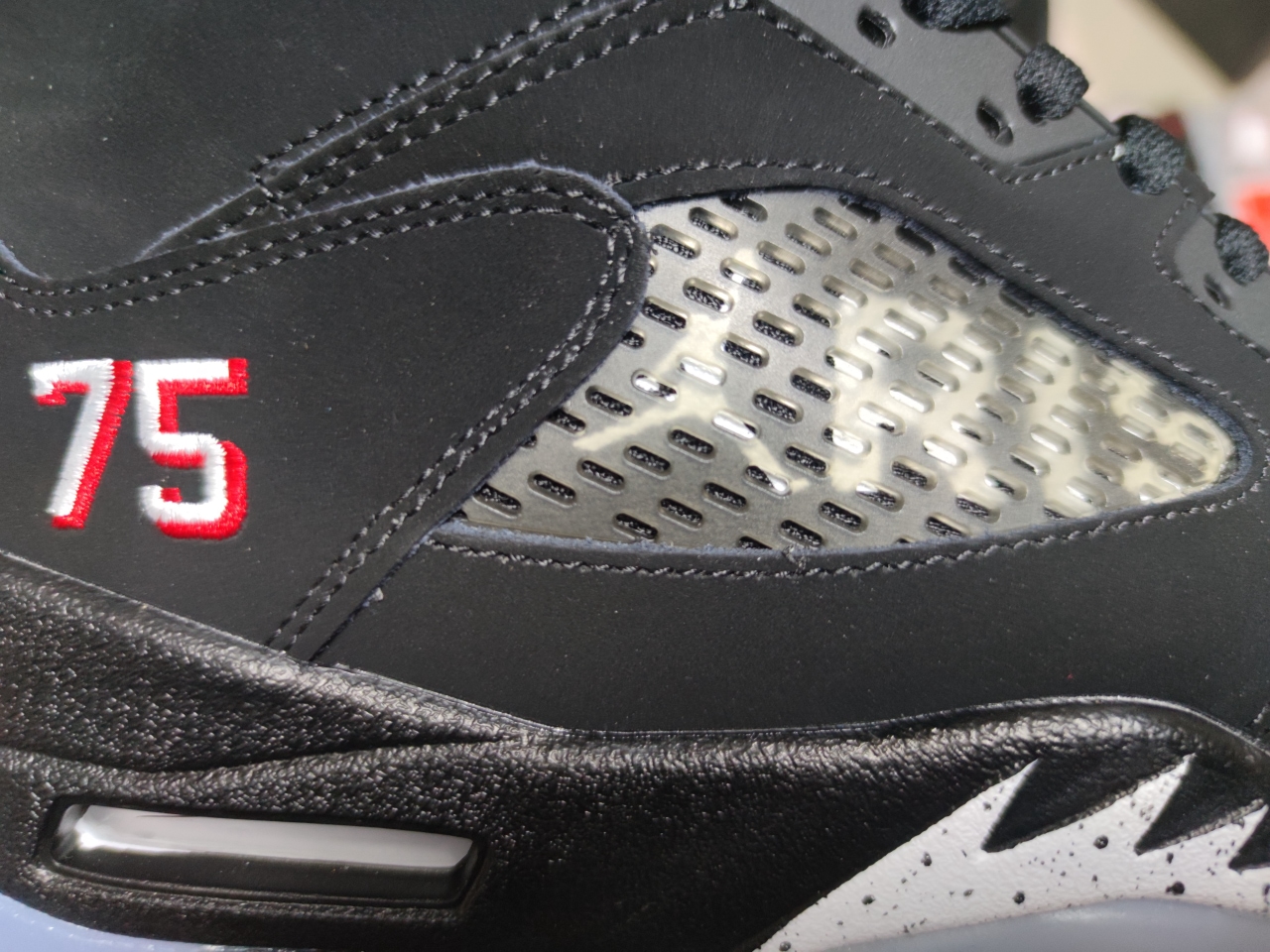 Jordan 5 Retro Paris Saint-Germain AV9175 001