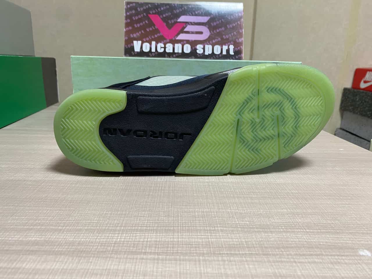 Jordan 5 Retro Low CLOT Jade DM4640-036