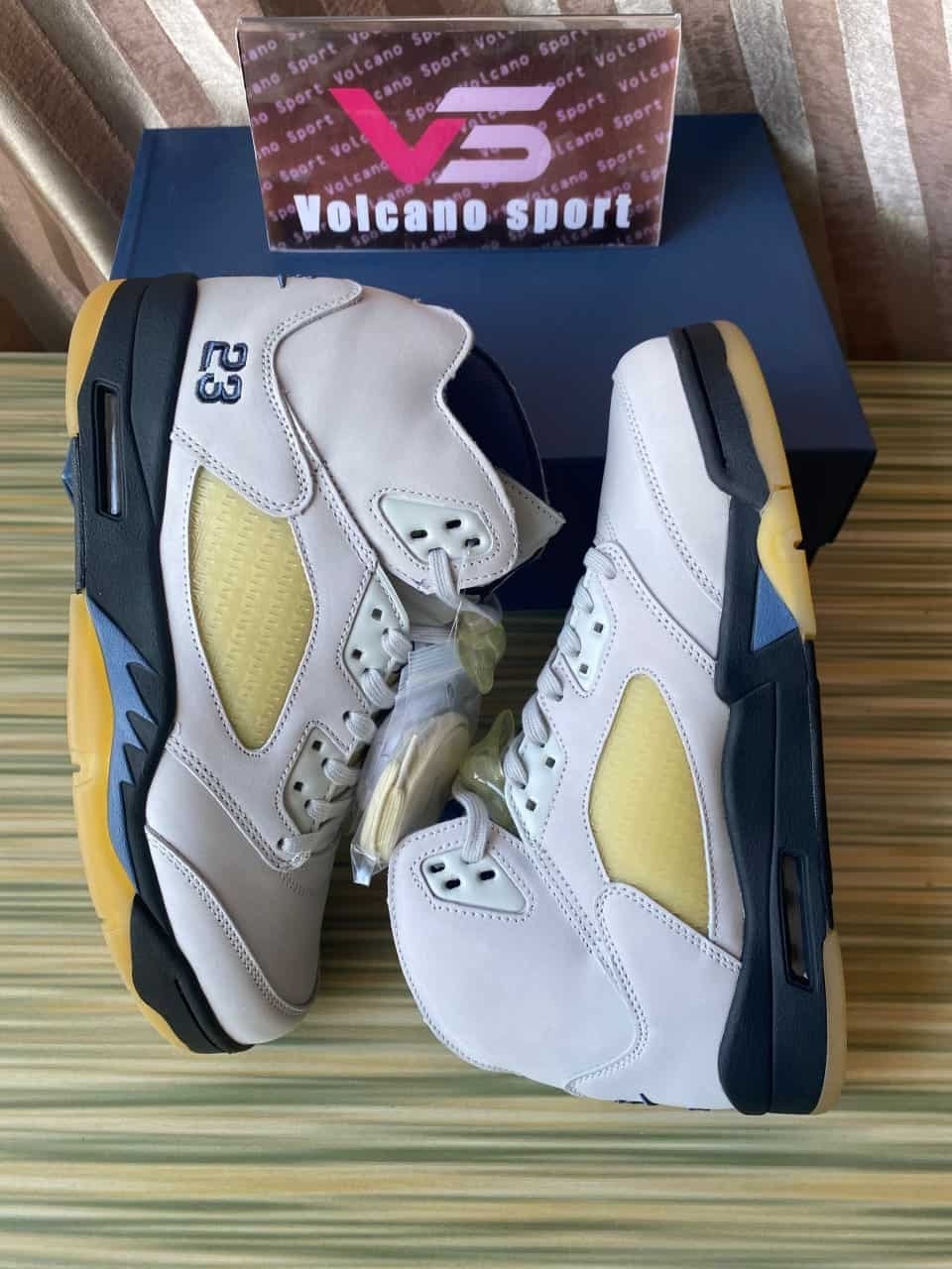 Jordan 5 Retro A Ma Maniére Dawn FZ5758-004