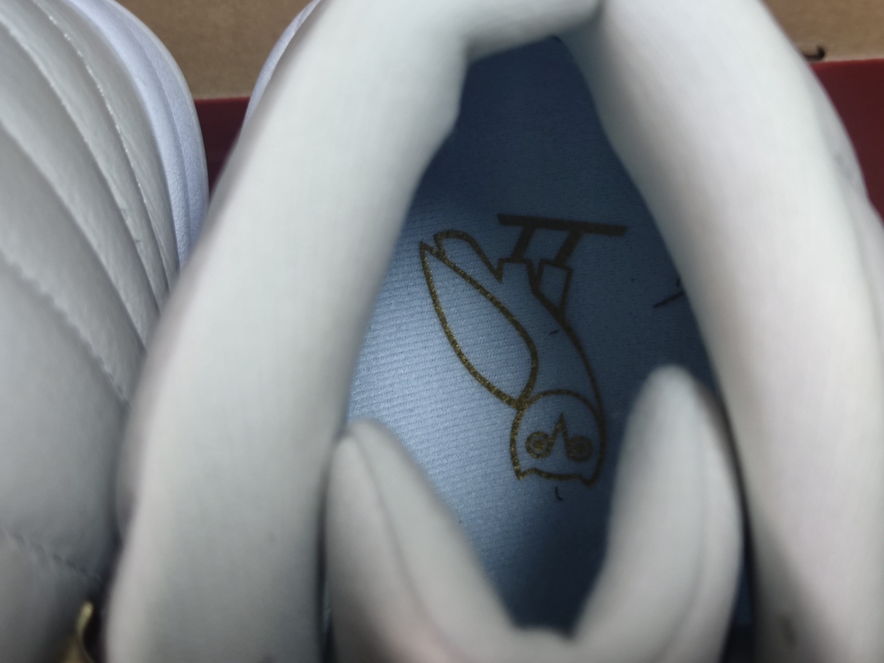 Jordan 12 Retro OVO White 873864-102