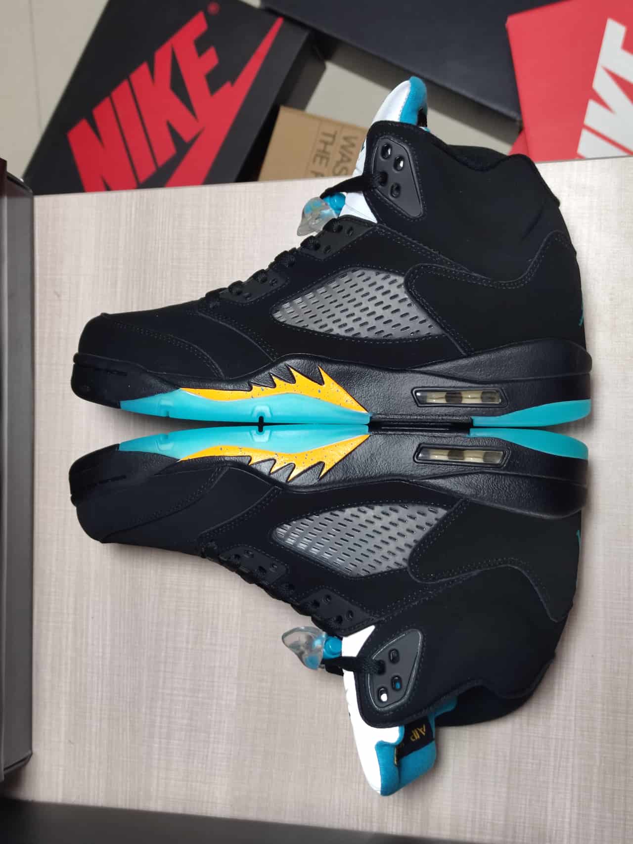 Jordan 5 Retro Aqua DD0587 047