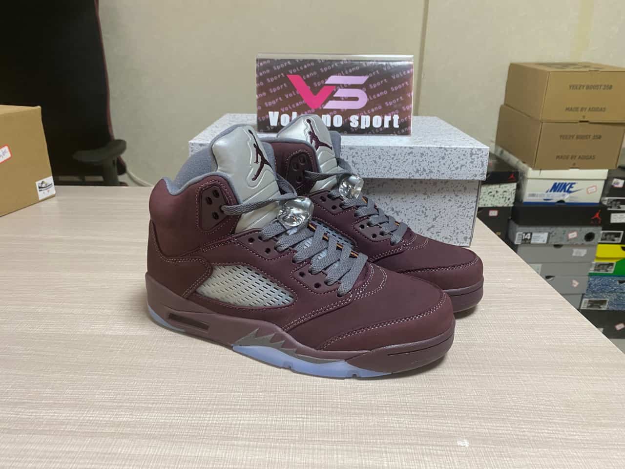 Jordan 5 Retro Burgundy DZ4131-600