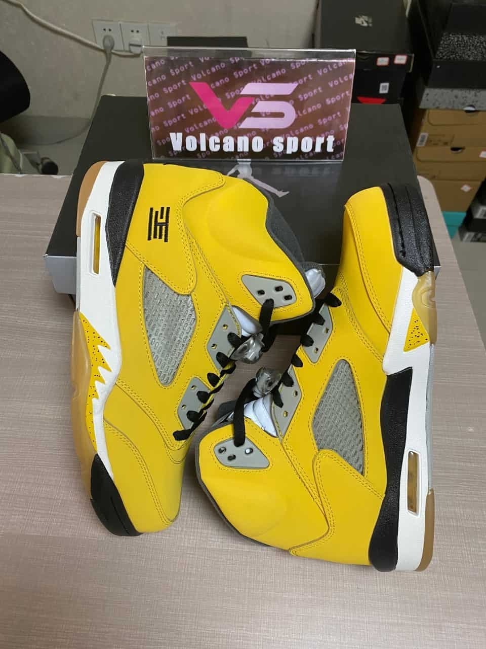 Jordan 5 Retro Tokyo T23 454783-701