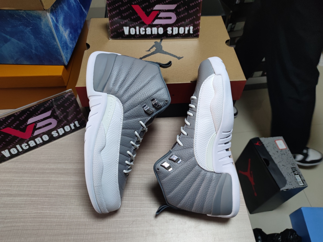 Jordan 12 Retro Stealth CT8013 105