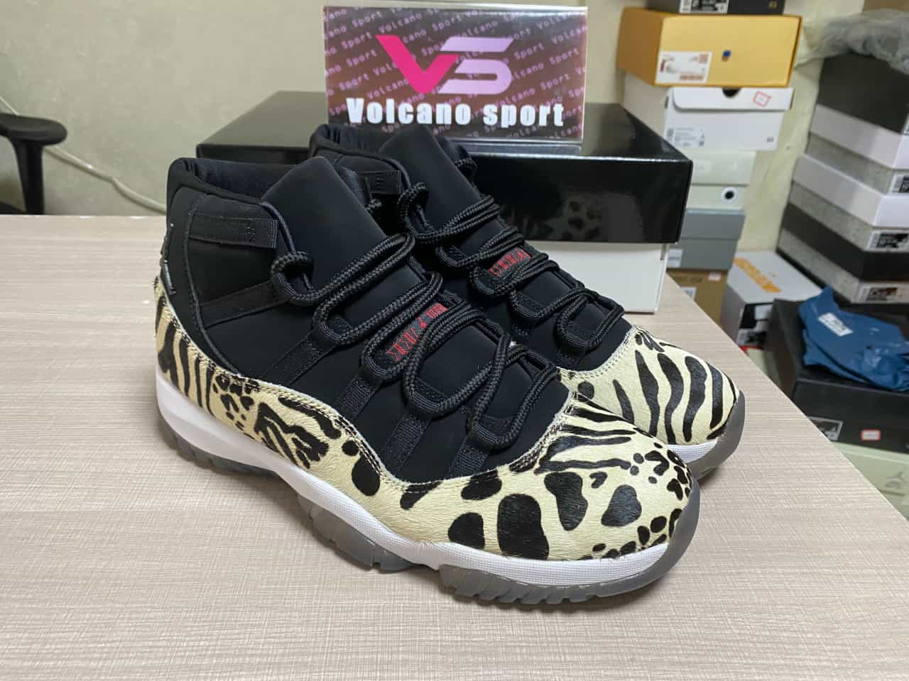 Jordan 11 Retro Animal Instinct AR0715-010