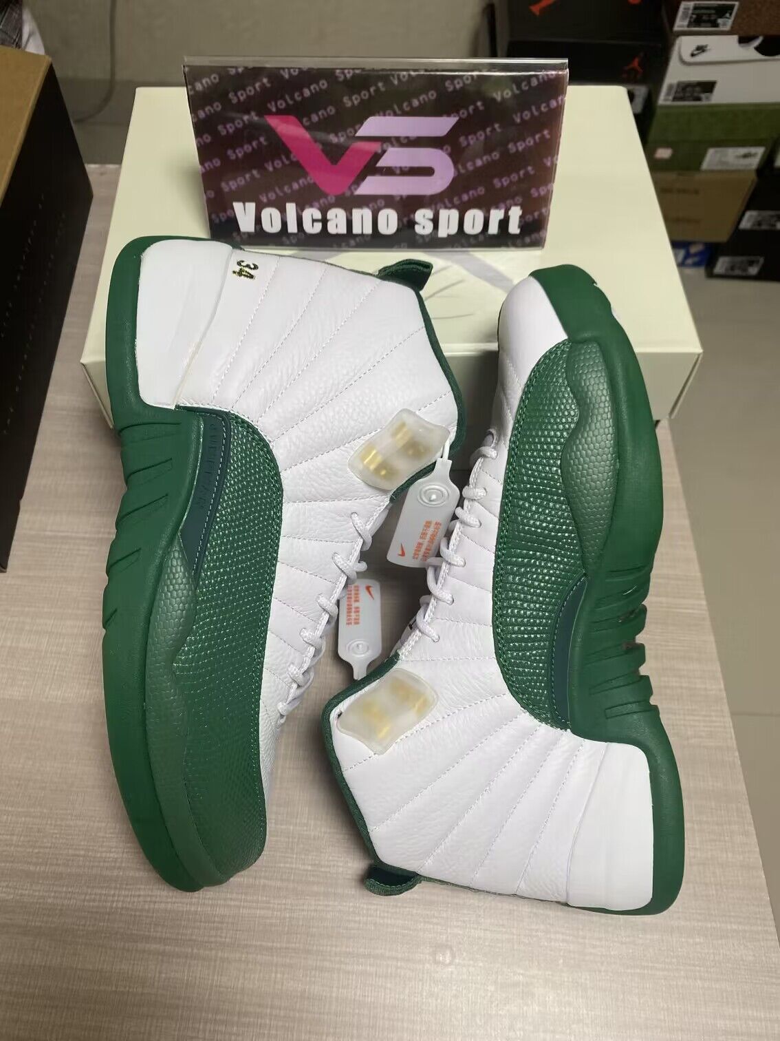 Jordan 12 Retro 