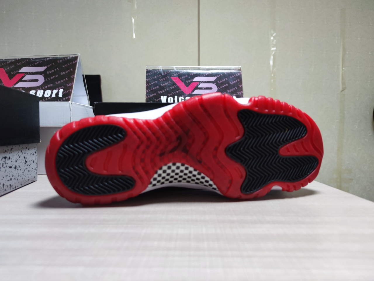 Jordan 11 “Bred” 378037-061