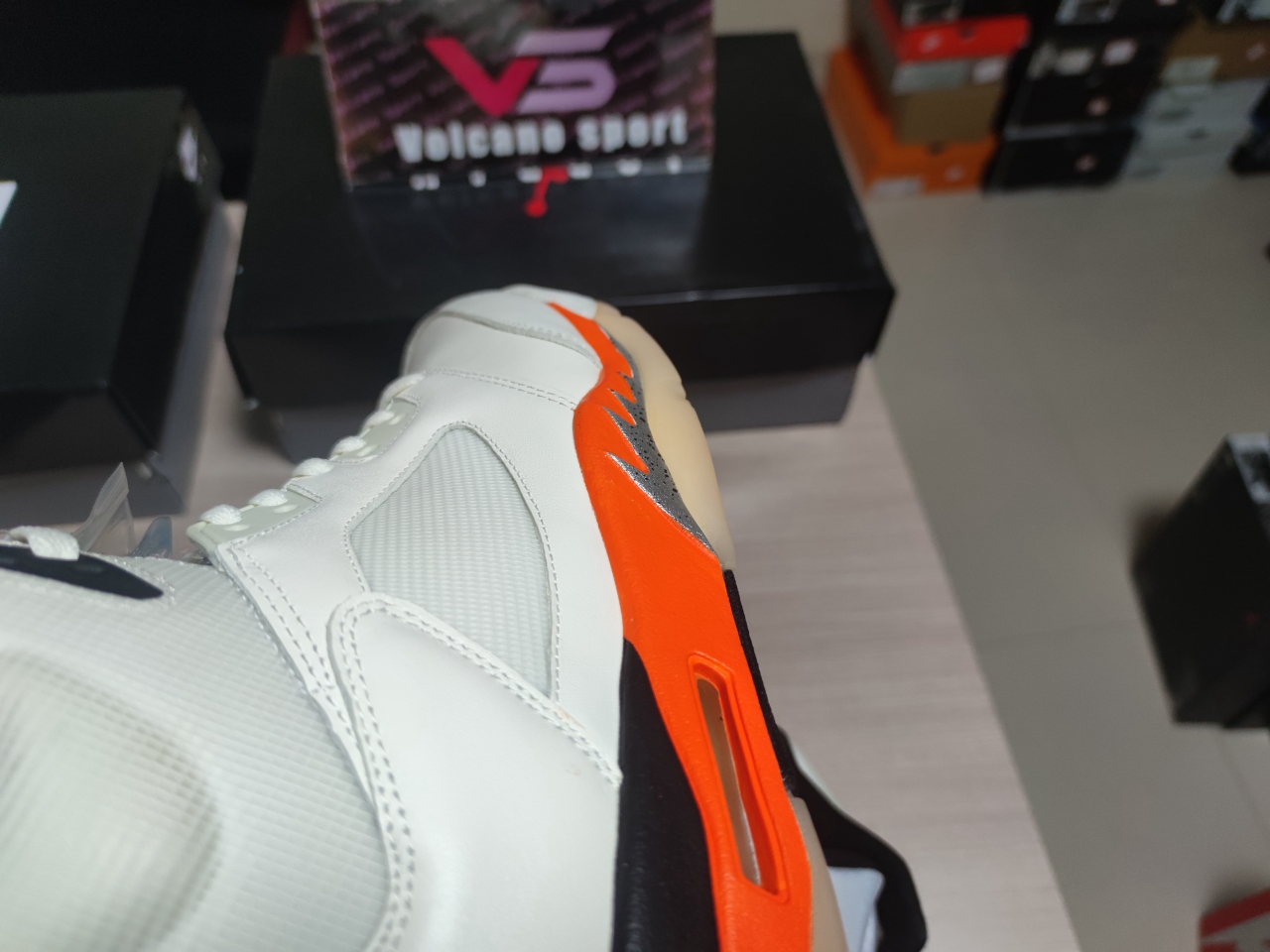 Jordan 5 Retro Shattered Backboard DC1060-100