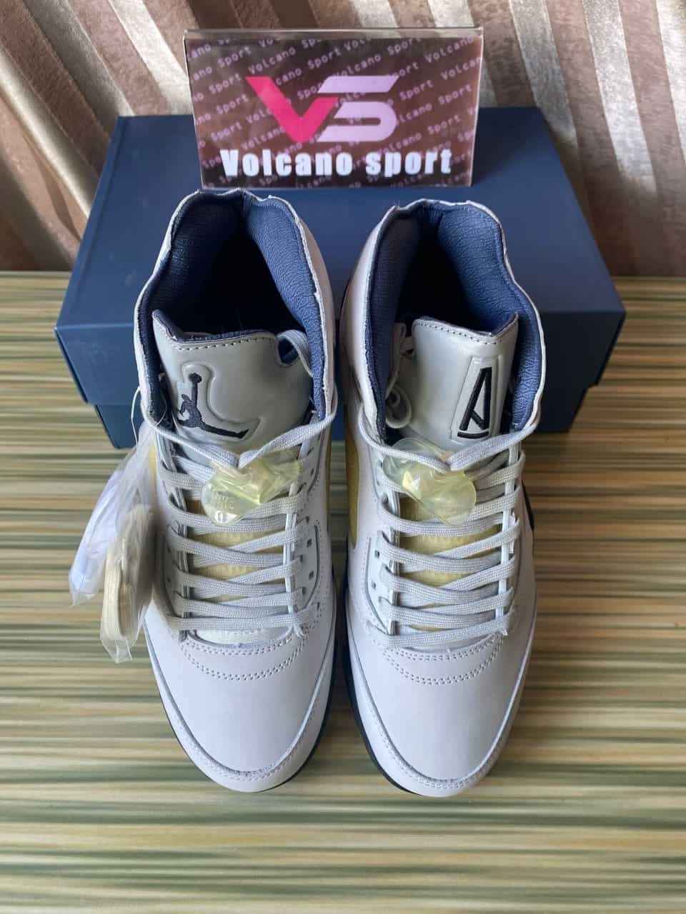 Jordan 5 Retro A Ma Maniére Dawn FZ5758-004