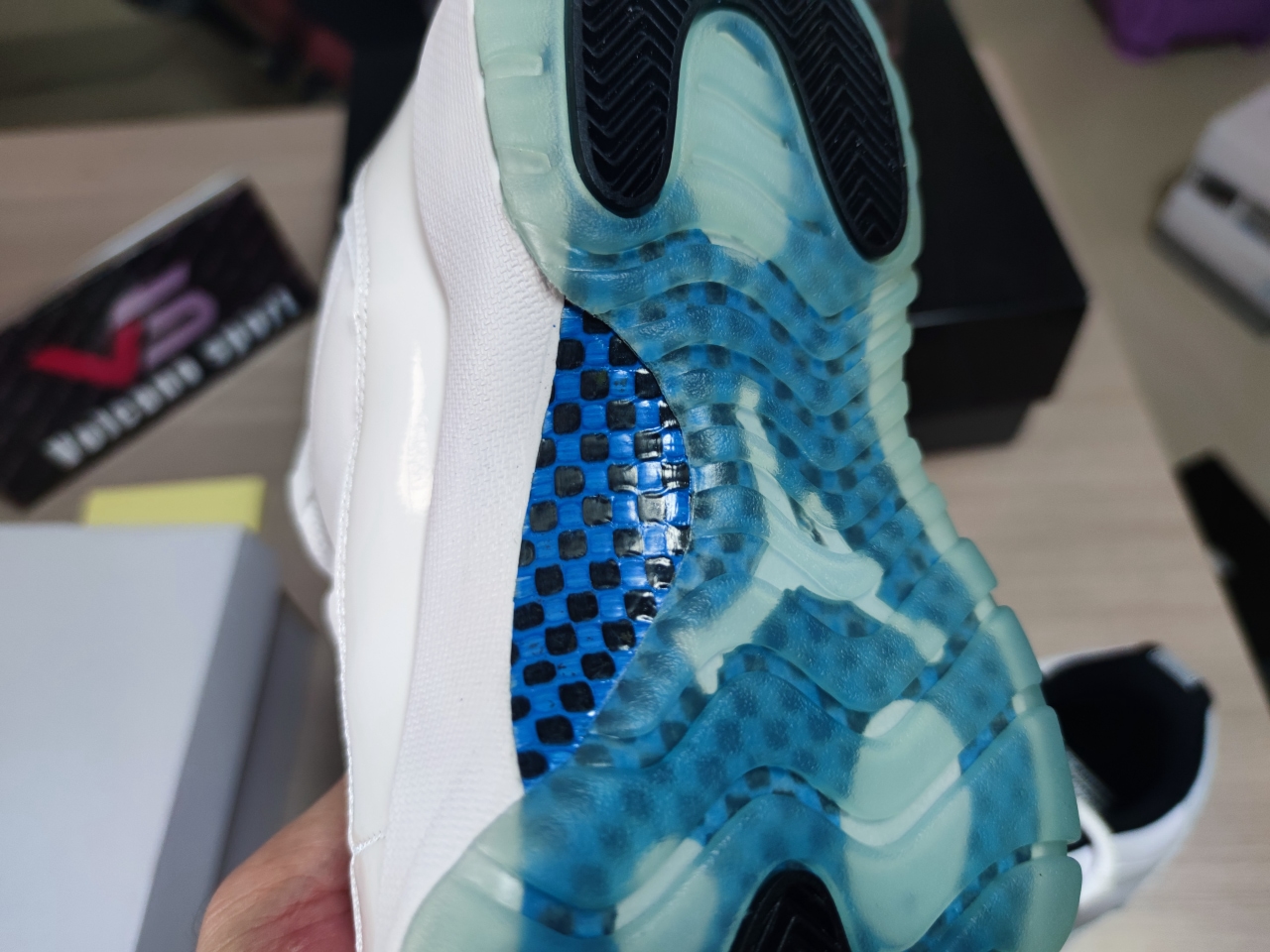 Jordan AJ11 Retro Low 