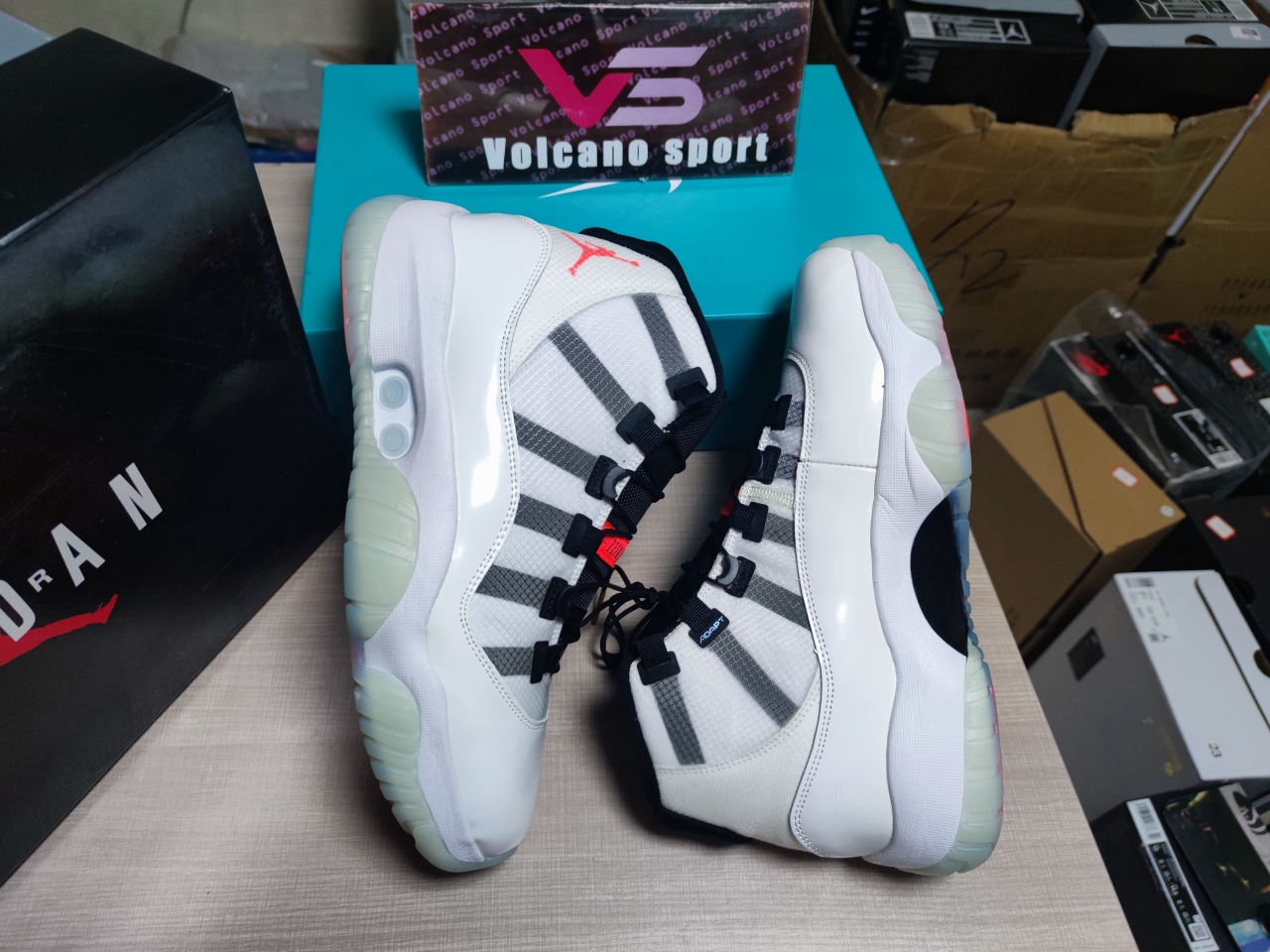 Jordan 11 Adapt White DD3522-100
