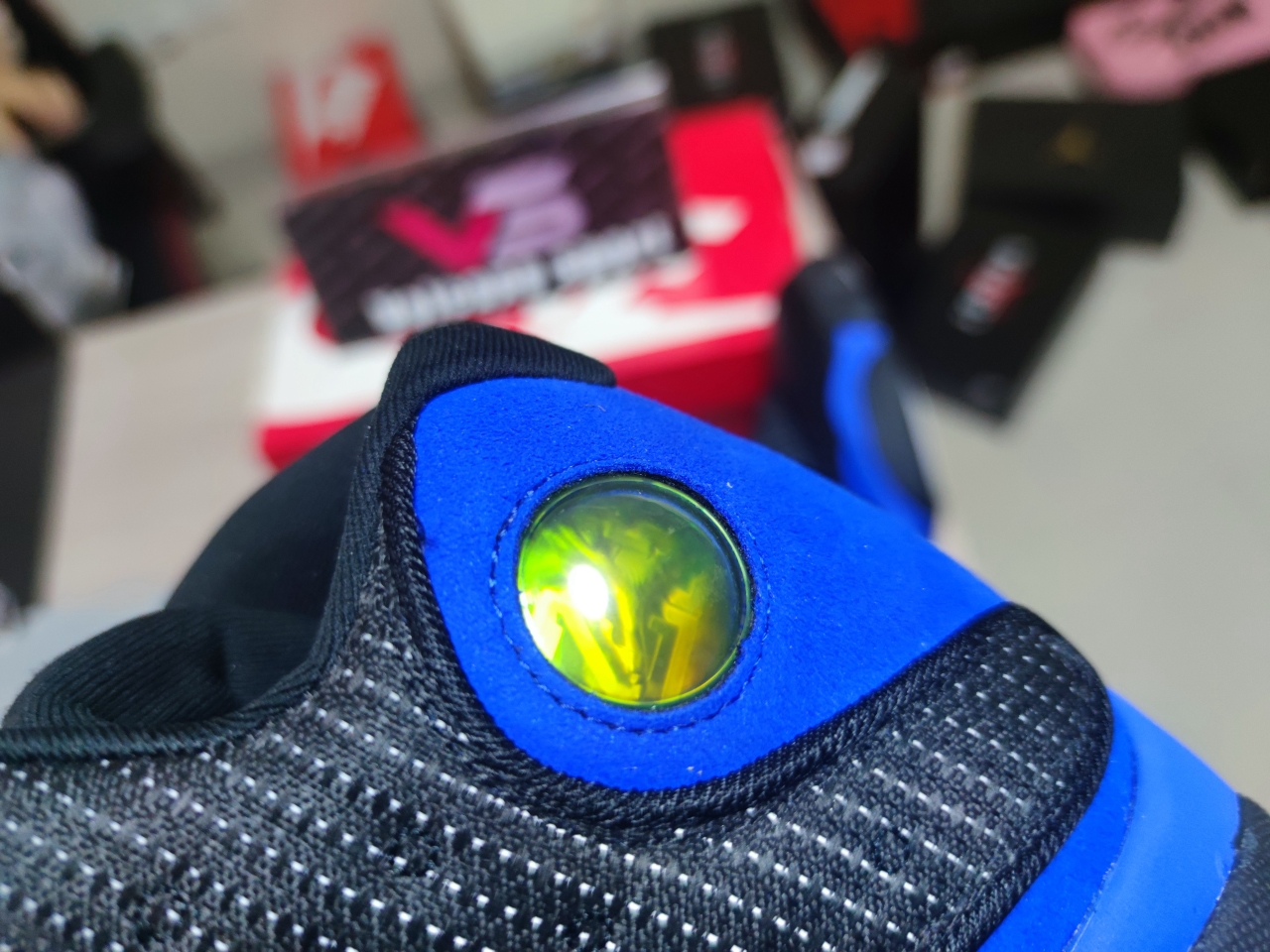 Jordan 13 Retro Black Hyper Royal 414571 040