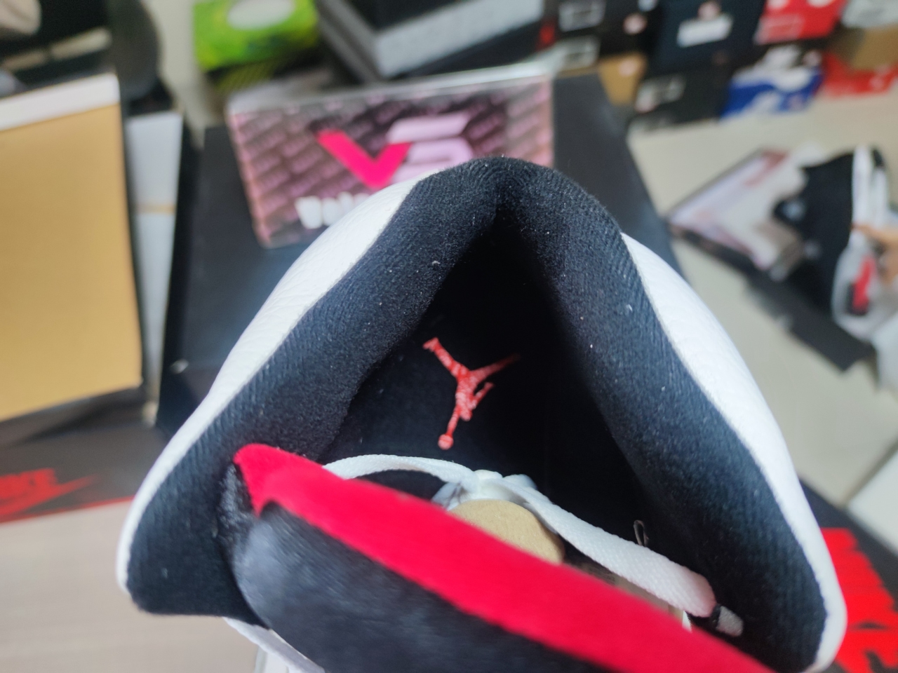 Jordan 5 Retro White Cement 136027 104