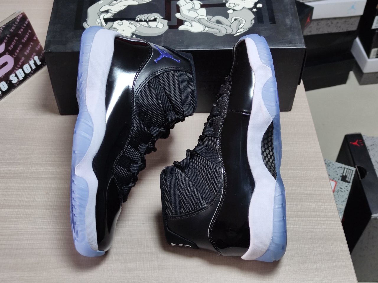 Jordan 11 Retro Space Jam 378037 003
