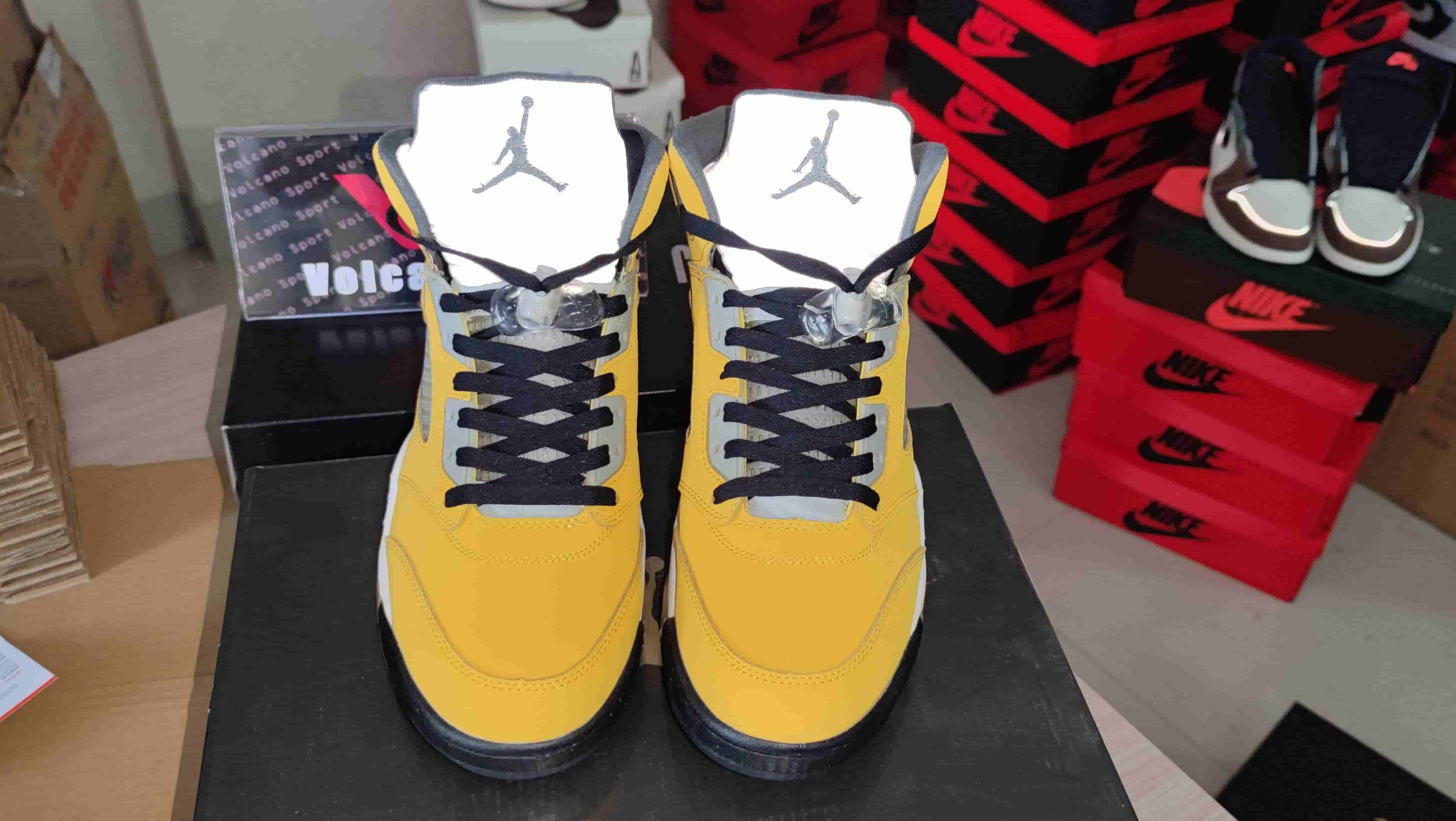 JORDAN 5 “TOKYO 23” 454783-701