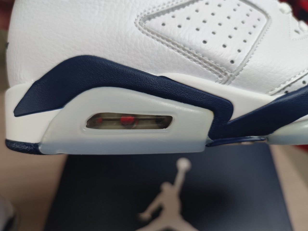 Jordan 6 “Midnight Navy” CT8529-141