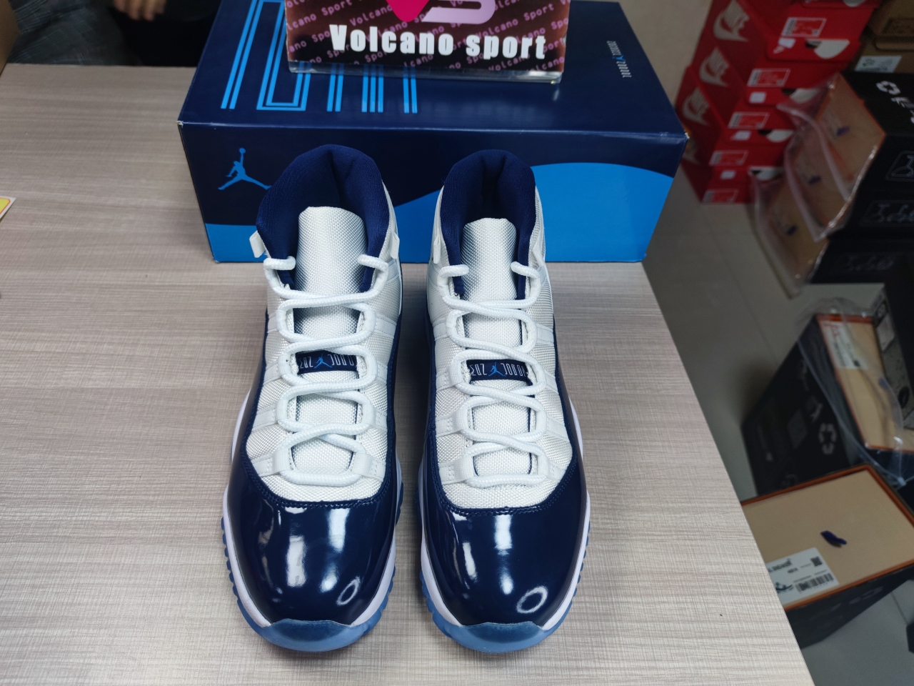 Jordan 11 Retro UNC Win Like 82 378037-123