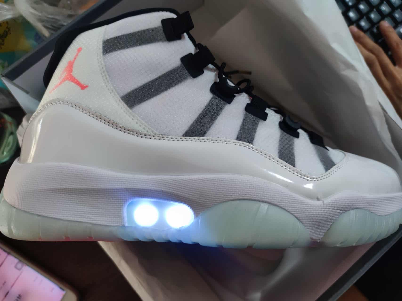 Jordan 11 Adapt White DD3522-100