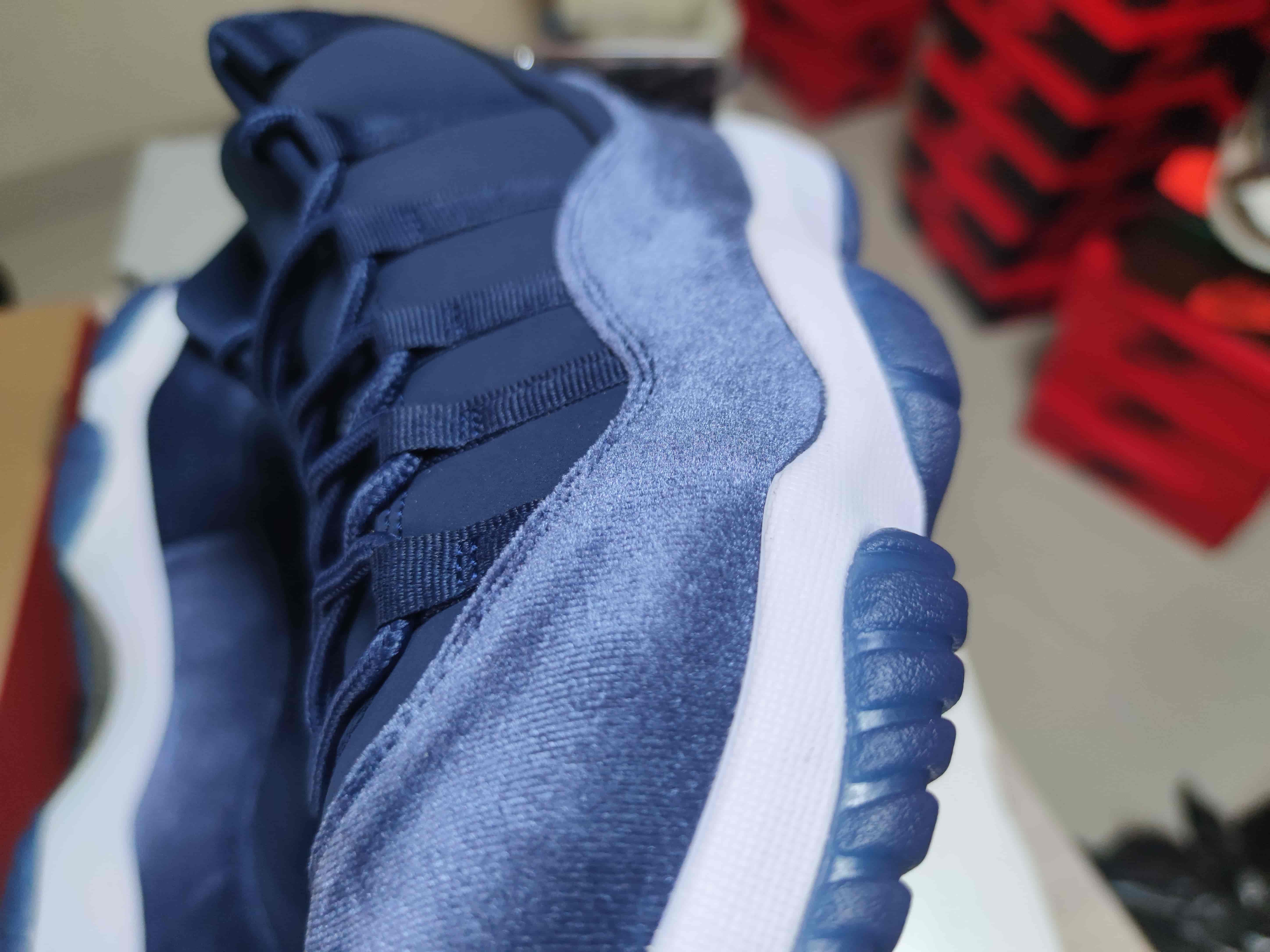 Jordan 11 Velvet WMNS “Midnight Navy” AR0715-441