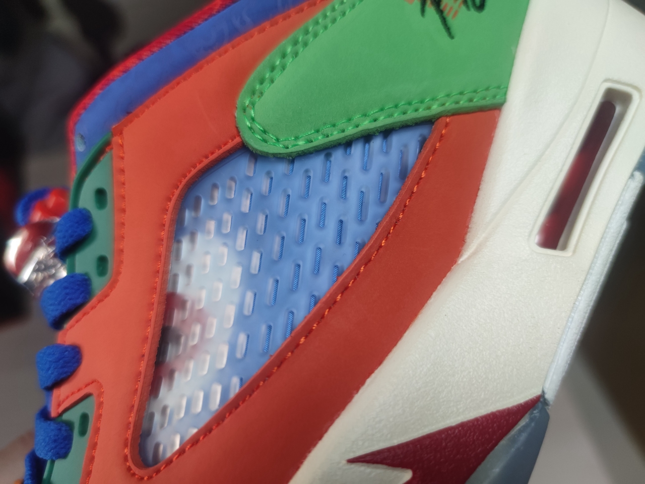 Jordan 5 Retro Low Doernbecher Michael DR6287 486