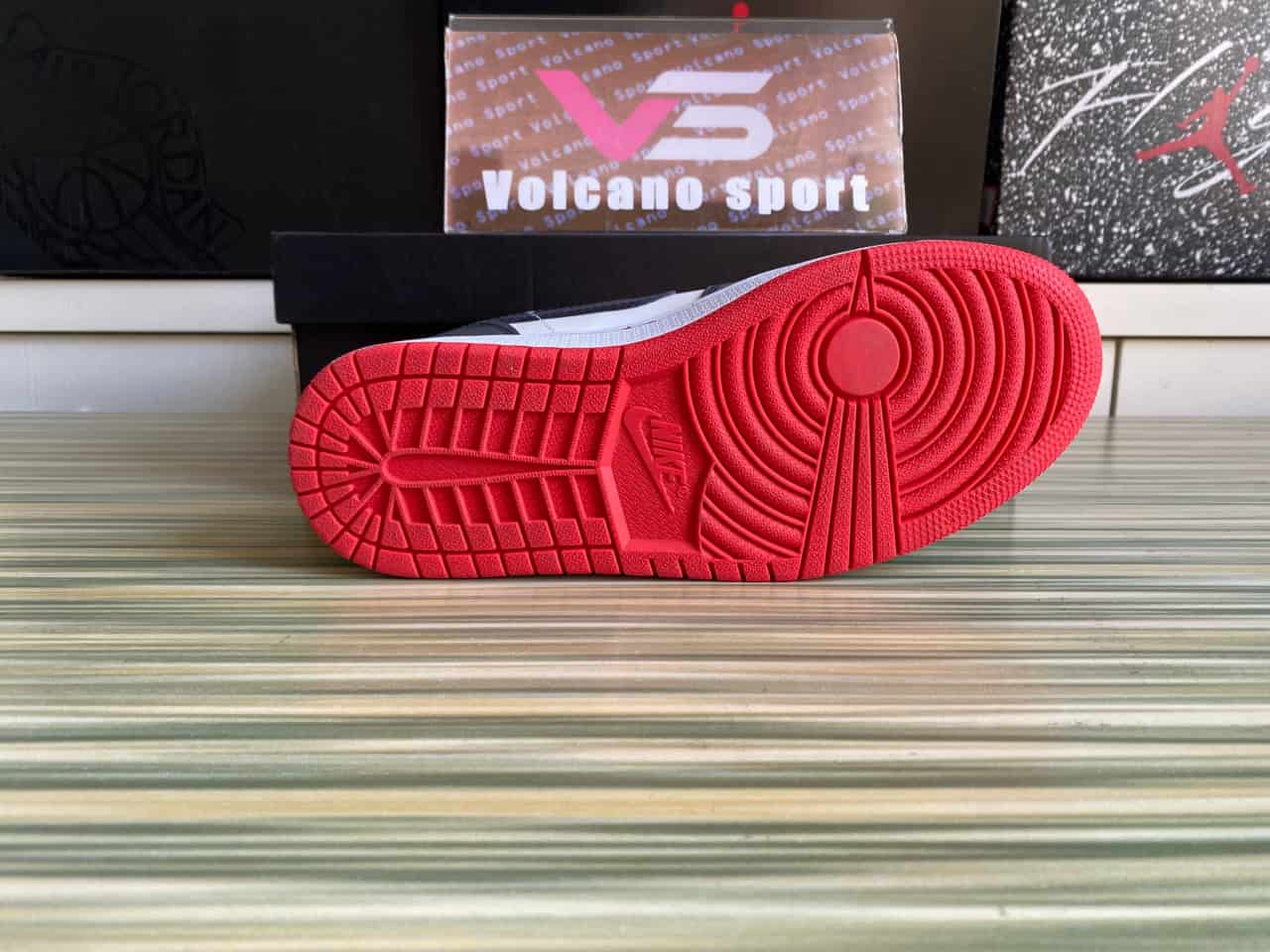 Air Jordan 1 Retro Low 'Obsidian Ember Glow' 553558-481