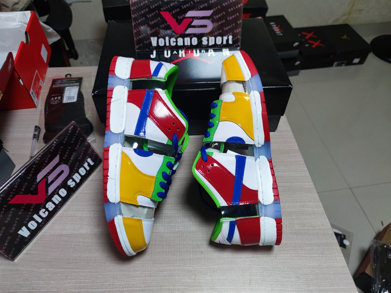 SB Dunk Low eBay Sandy Bodecker FD8777 100