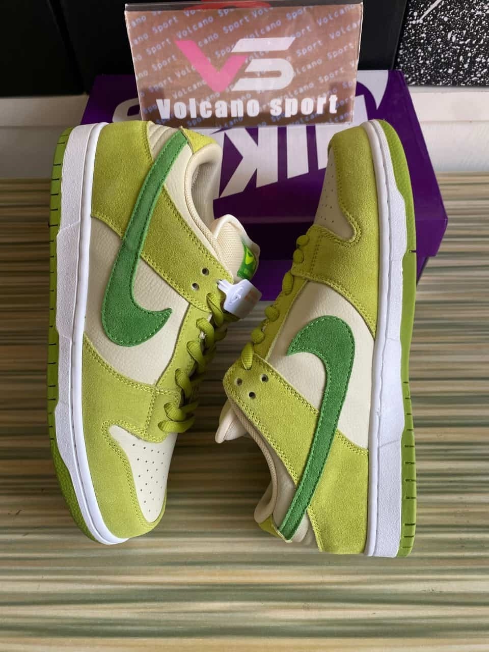 Dunk Low Green Apple DM0807-300